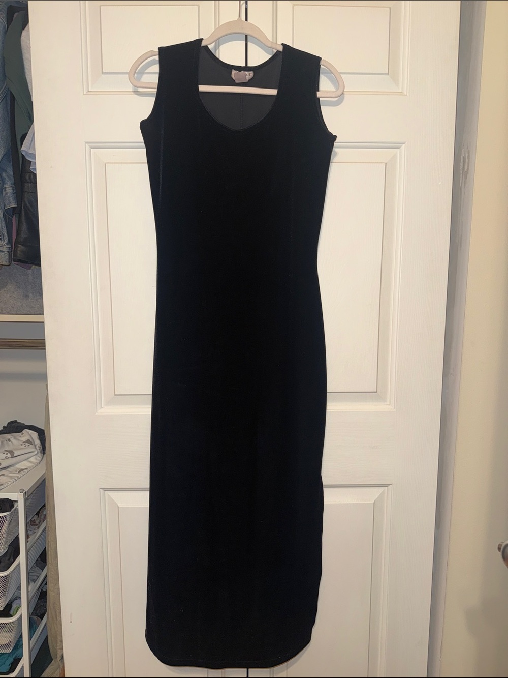 Vintage black velvet sleeveless maxi dress